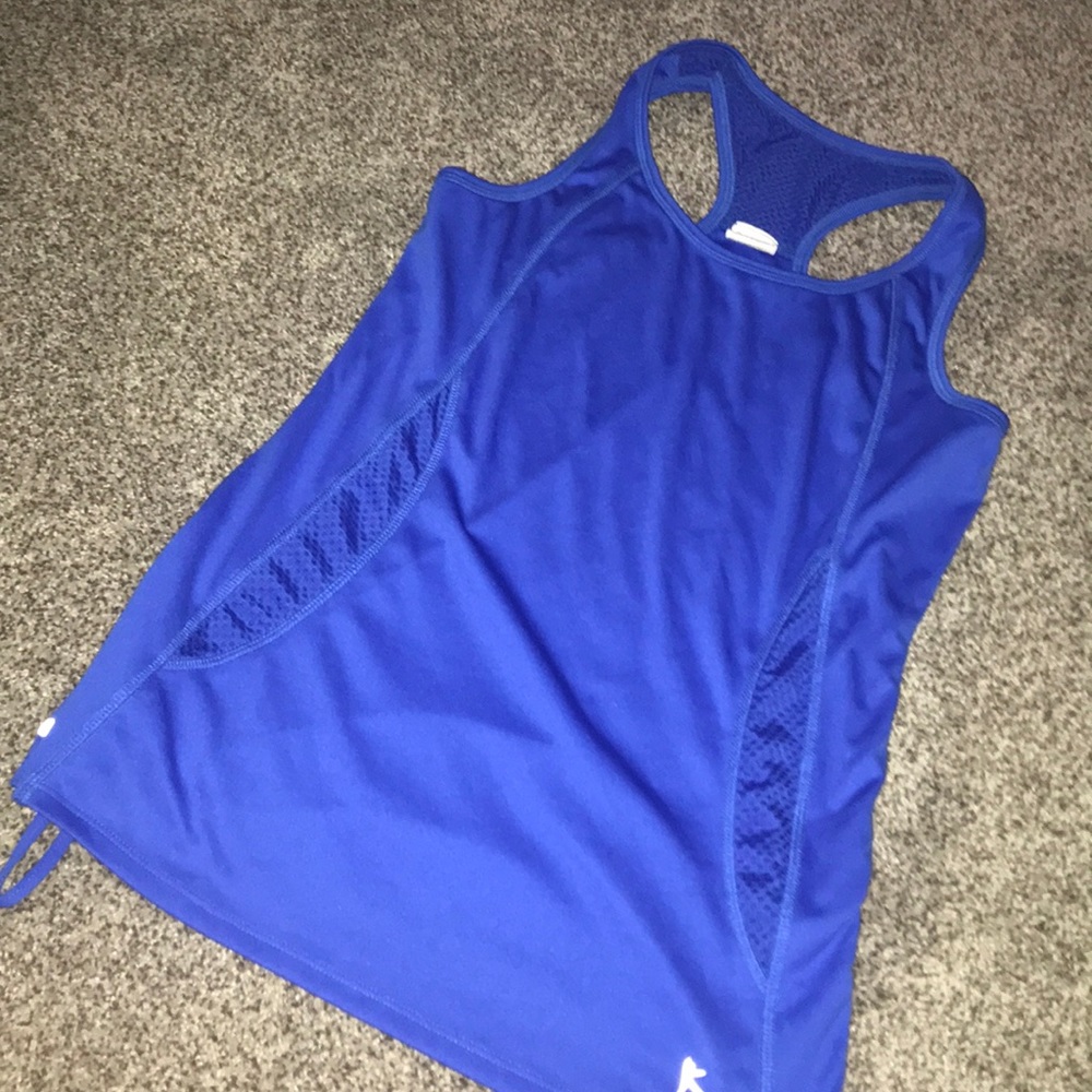 Cross back athletic tank
